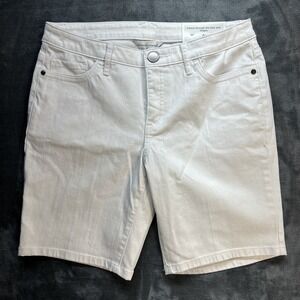 Christopher & Banks‎ Shorts Womens 6 Average White Shaped Fit Mid-Rise New Tags